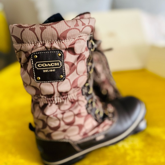 Authentic New Coach Boots size 7 - Picture 4 of 7